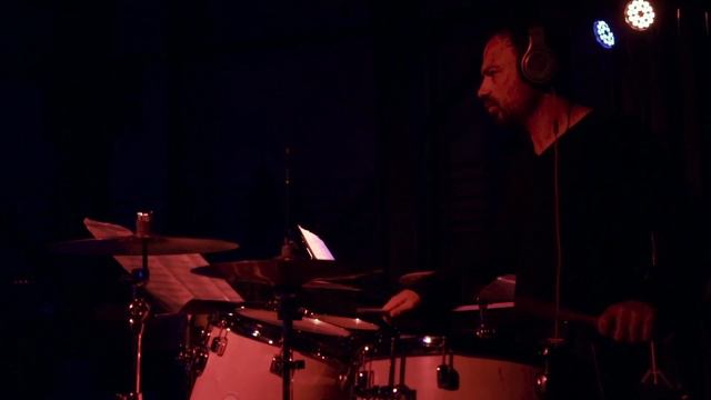 Tallonite by Francesco Antonioni - percussion Flavio Tanzi смотреть онлайн