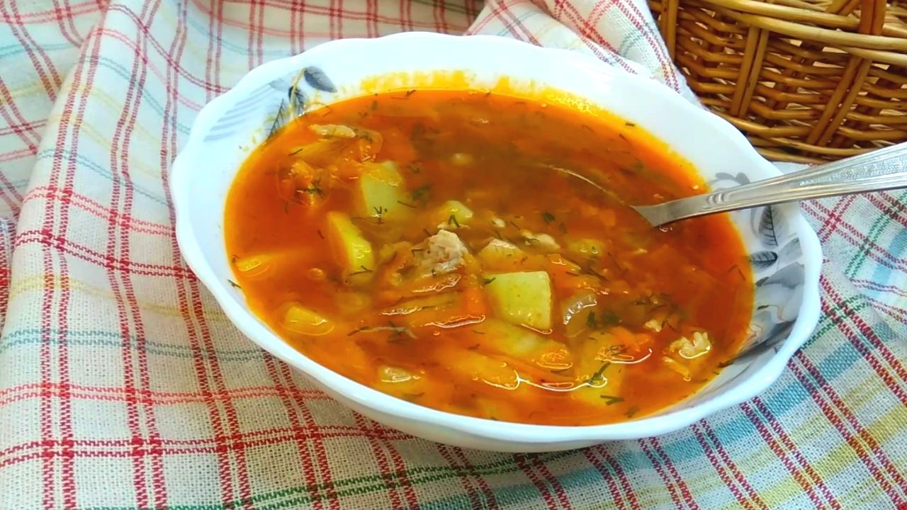 Рецепт простого супа с мясом и картошкой. Рисовый суп с мясом и картошкой рецепт. Суп с мясом картофельный тех.карта. Традиционные киргизские супы картошки и мяса. Суп с рисом и картофелем и мясом рецепт.