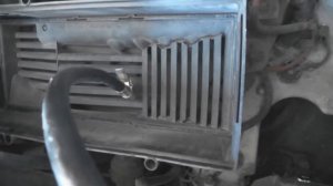 VW CADDY.ЗАМЕНА ВОЗДУШНОГО ФИЛЬТРА