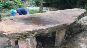 СТОЛ ИЗ КАМНЯ ДЛЯ ПИКНИКА