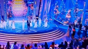 ПОКА ЧАСЫ 12 БЬЮТ...