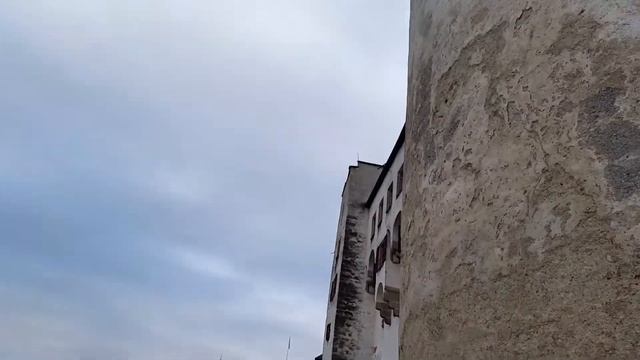 Замок в Зальцбурге смотреть онлайн