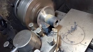 Обработка детали на токарном станке~два торца за один проход.....