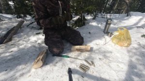 ЗИМНИЙ КЕМПИНГ / Лагерь в тайге / РЫБА В СНЕЖНОЙ ЯМЕ