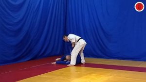 Отхват (о-сото-гари/o-soto-gari)