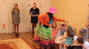Клоун Клепа и Капризулька на детском утреннике.