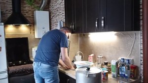 Влог_Помогаю брату с уборкой. Уборка кухни.Мотивация на уборку