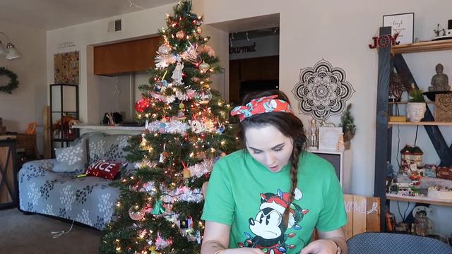 Tis the Season to Stuff a Stocking Swap | Vlogmas Day 23 смотреть онлайн