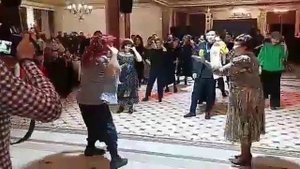 Танец и сценка на корпоратив.