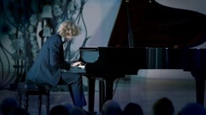 К.Дебюсси "Лунный свет" (ф-но) исп. И.Бессонов