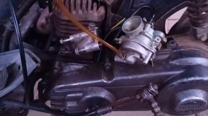 не работае, топливо поступает искра есть что делать!! Хонда лит.