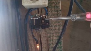 Индикация включенного света на выключателе