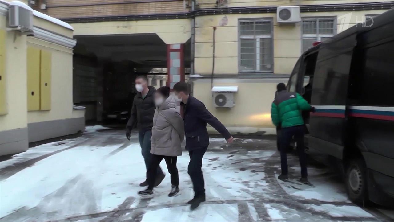 Сотрудники ФСБ задержали жительницу Хабаровска, которую подозревают в госизмене.