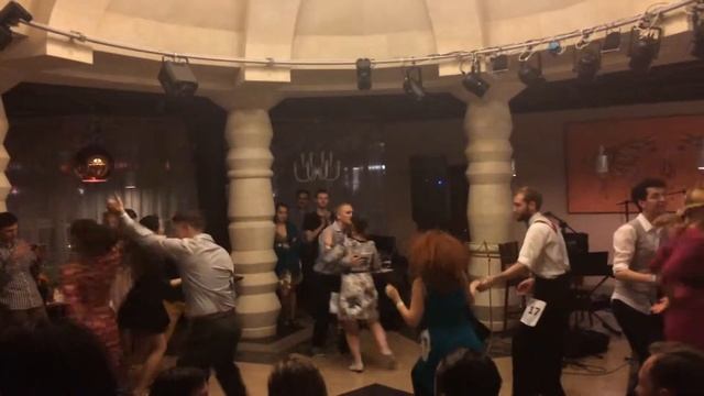 Вечеринка с The Facepalmers, соревнования — 3 смотреть онлайн