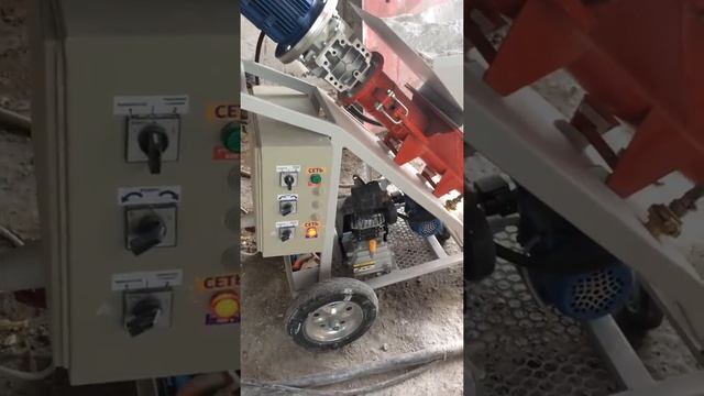 Штукатурная станция SertaMaster 220-380вольт в работе