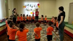 Игра"Зайка серый умывается".