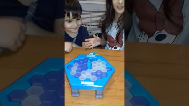 Игра "Тонкий лёд" смотреть онлайн