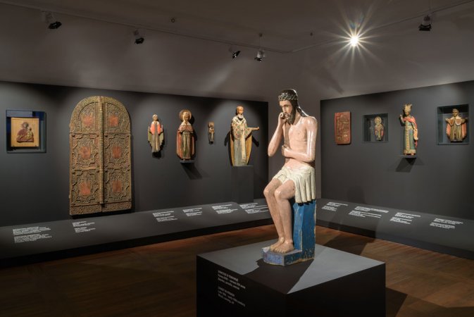 Христос в темнице. Деревянная скульптура из собрания Музея имени Андрея Рублева. #shorts