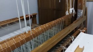 Старинный ткацкий станок