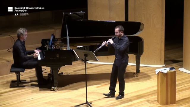 Suite for oboe and piano: 2.-Scherzo (Klement Slavicky). смотреть онлайн