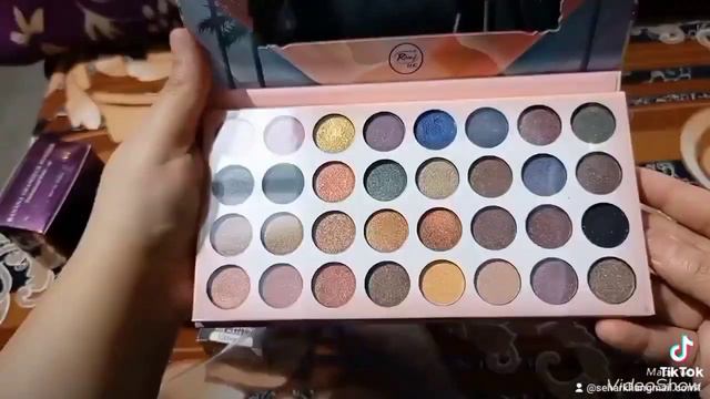 rivaj eyeshadow palette # 2| Beauty beats 32 color platte 2 | rivaj UK смотреть онлайн