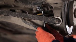 Как да сменим задна стойка на стабилизатор на VOLVO S60 [ИНСТРУКЦИЯ]