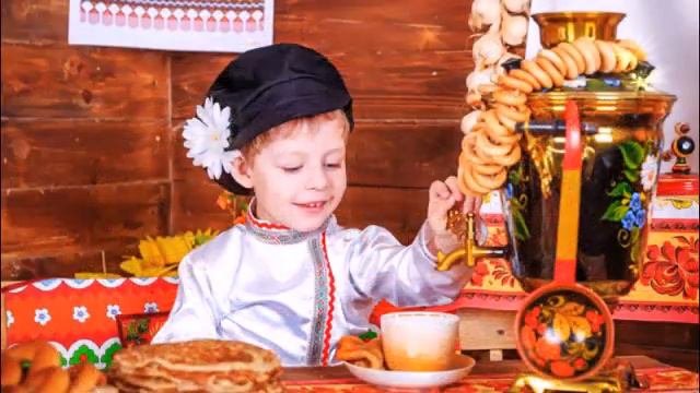 ЗДРАВСТВУЙ,МАСЛЕНИЦА! КРАСИВАЯ МУЗЫКАЛЬНАЯ ОТКРЫТКА.