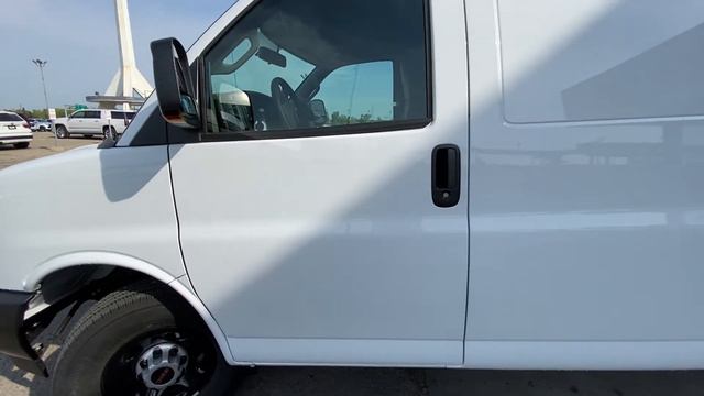 White 2022 GMC Savana Cargo Van 3500 Review Calgary AB - Wolfe Calgary смотреть онлайн