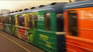 Юбилейный поезд в метро СПб