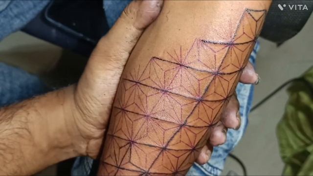 The ?️?️ pattern once again... #tattoo #tattooart #tattoolover смотреть онлайн