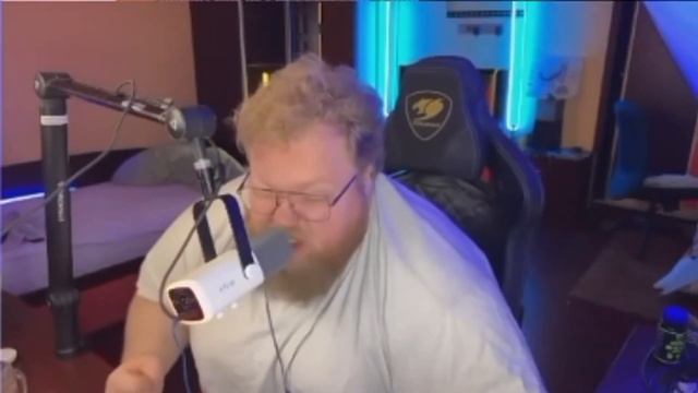 T2X2 Увидел женщину