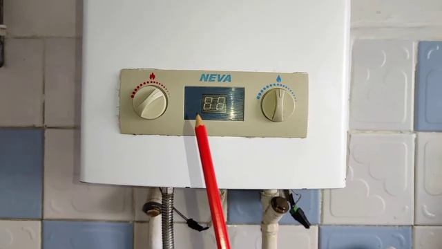 Неисправность датчика температуры на газовой колонке зарядник в место батареек! смотреть онлайн