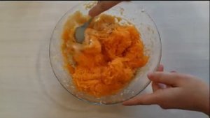 Тыквенный пирог с грецкими орешками в мультиварке
