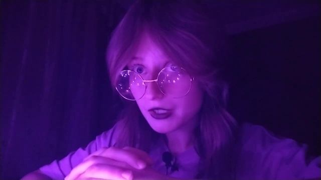 asmr странная подружка перекусит твоей депрессией и сделает макияж? смотреть онлайн