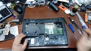 Разборка ноутбука HP 625! Нюансы и особенности.
