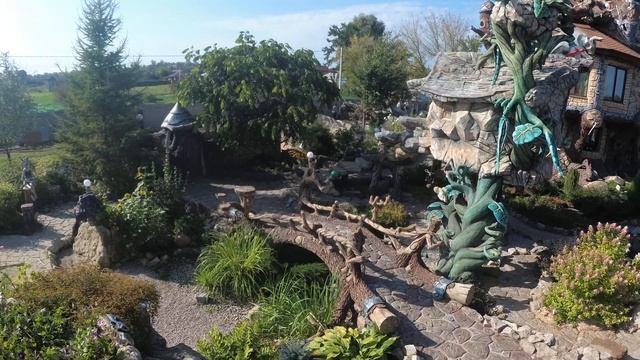 альпийская горка скалы цветочники в виде слона домик для детей смотреть онлайн