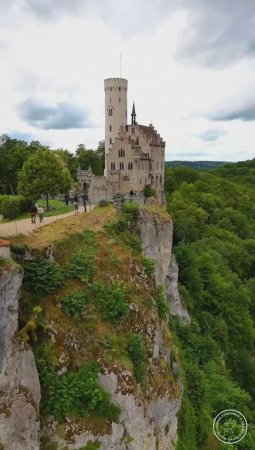 Замок Лихтенштайн, Германия.