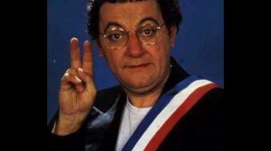 Coluche dénonce les manipulations du terrorisme par l'État