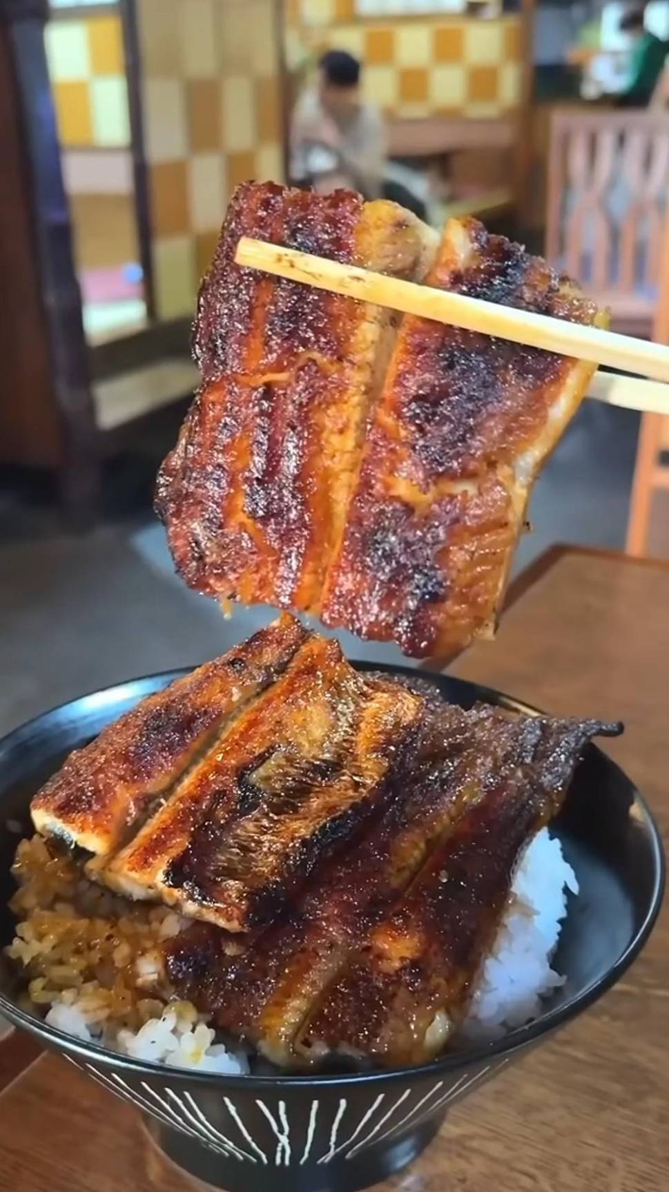 Жаренный угорь тэрияки #shorts #угорь смотреть онлайн