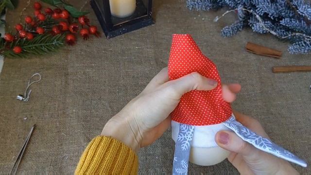 Елочная игрушка зайчик из шарика своими руками. Символ 2023 своими руками смотреть онлайн