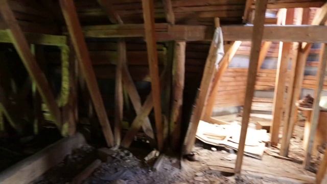 На чердаке старой дачи в Зеленогорске смотреть онлайн