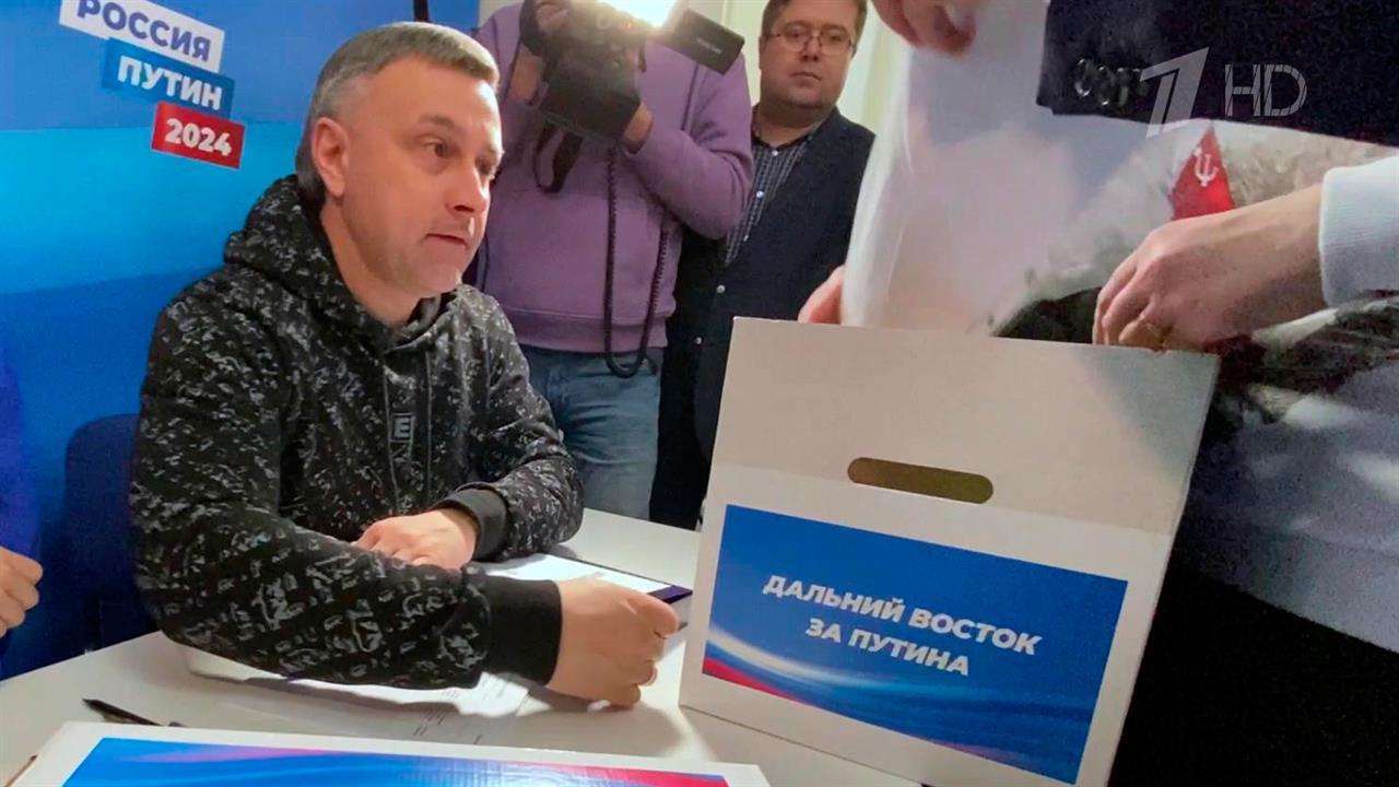 В избирательный штаб В. Путина поступили подписи в поддержку его самовыдвижения из всех регионов РФ