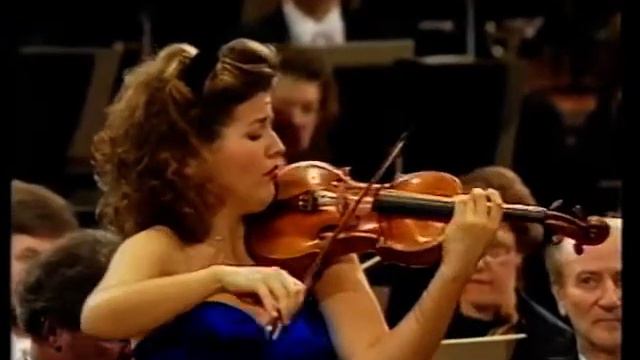 ANNE SOPHIE MUTTER LIVE Violin Concerto in A minor Op. 82 Alexander Glazunov