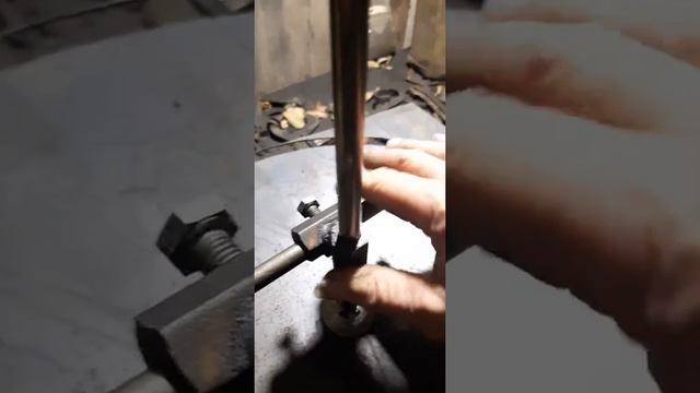 Приспособа для вырезания кругов болгаркой смотреть онлайн