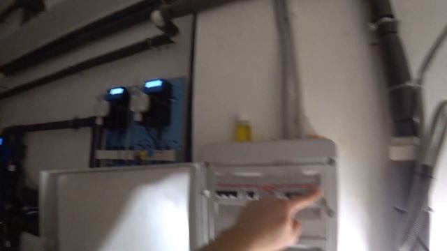 Почему строительство бассейна стоит так дорого ? Какое оборудование необходимо для бассейна