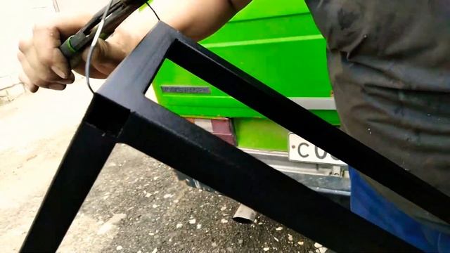 Первое запекание порошковой краски в печи полимеризации на газу. АнтиковкА смотреть онлайн