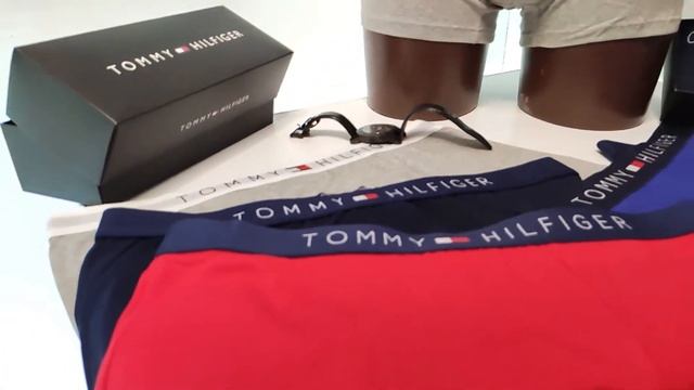 Мужские боксеры от Томми Хилфигер смотреть онлайн