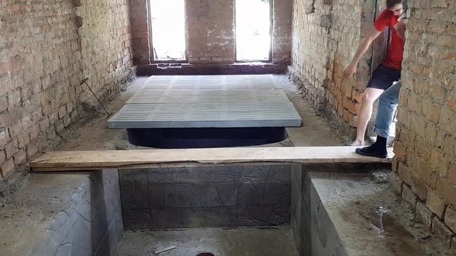 Монтаж щелевых полов для свинарников. Реконструкция свинарника 16 день. смотреть онлайн
