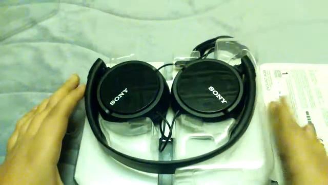 Headphones Sony MDR-ZX110AP смотреть онлайн