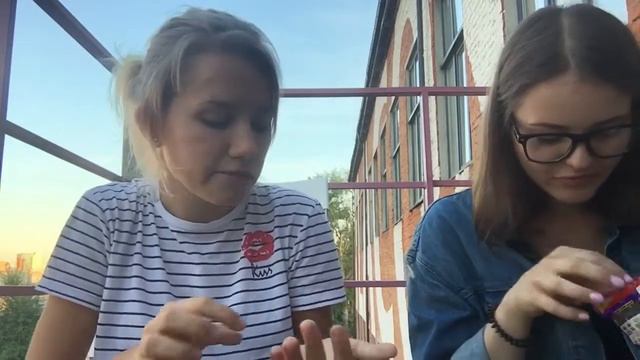 BEAN BOOZLED CHALLENGE // ПРОБУЕМ КОНФЕТЫ С РАЗНЫМИ ВКУСАМИ смотреть онлайн